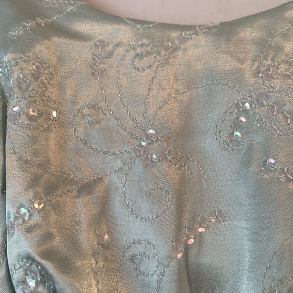 Light Green Satin Flower Sequined Sleeveless Dress Size 3/4 - Picture 10 of 15